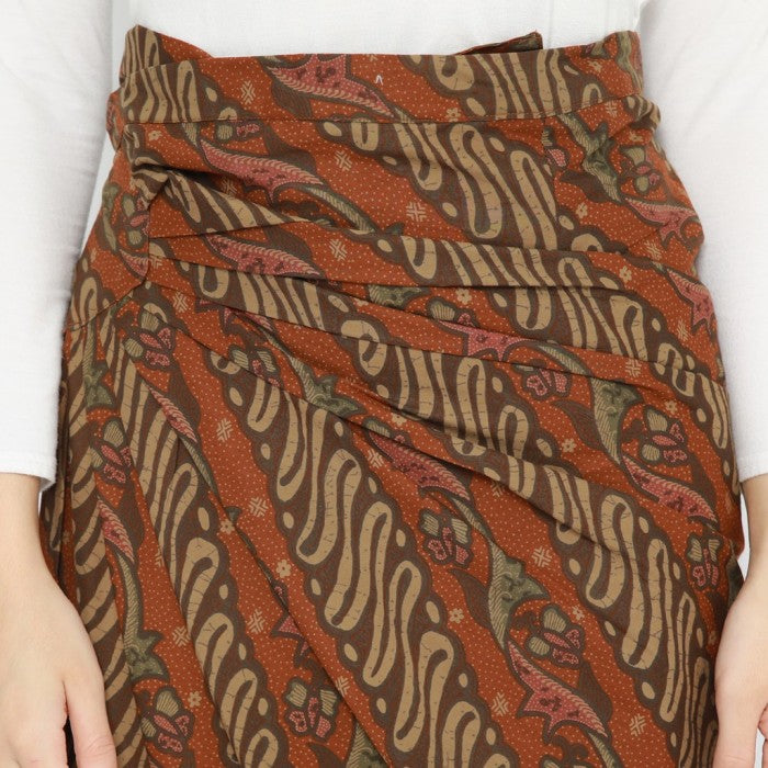 Moderner Kebaya Batik-Wickelrock für Damen in Orange und Braun