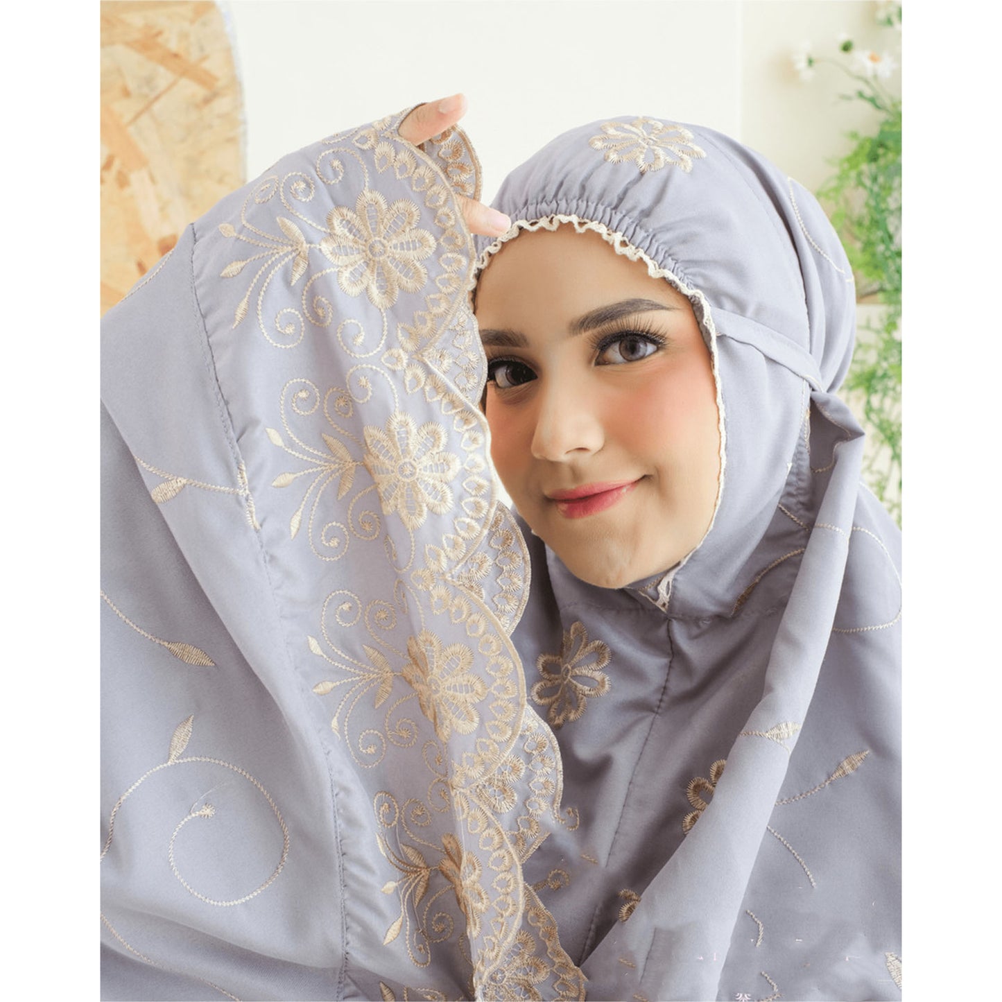Die Eleganz der exquisiten Full-Bordir-Serie von Anaya Mukena Delika für stilvolle erwachsene Reisende, Gebetsset für Frauen, Gebetskleid