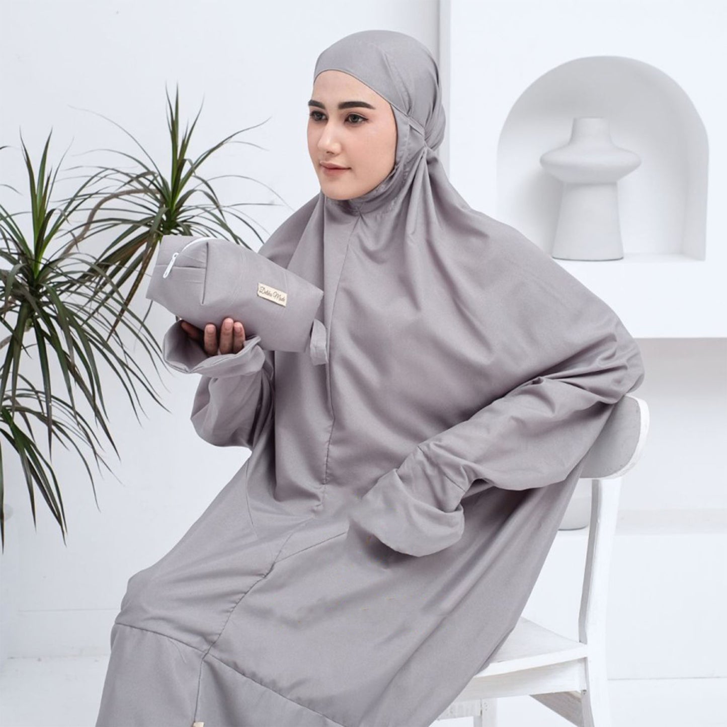 Fatimah Premium Plain Traveling Prayer Dress Unübertroffene Eleganz für Ihre spirituellen Reisen, Gebetsset für Frauen, Gebetskleid, Mukena