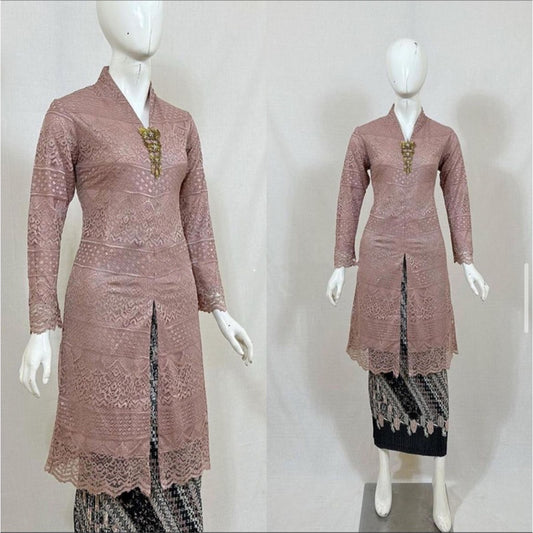 Brocade Tunic Kebaya: Beautiful Combination for Classy Couples Kebaya Dress, Kebaya Modern, Kebaya Encim, Kebaya Set