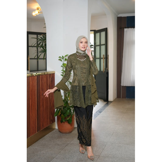 Kirana Kebaya : Elegant Brokat Payet Mutiara with Ceruty Selendang for Special Events, Kebaya Set