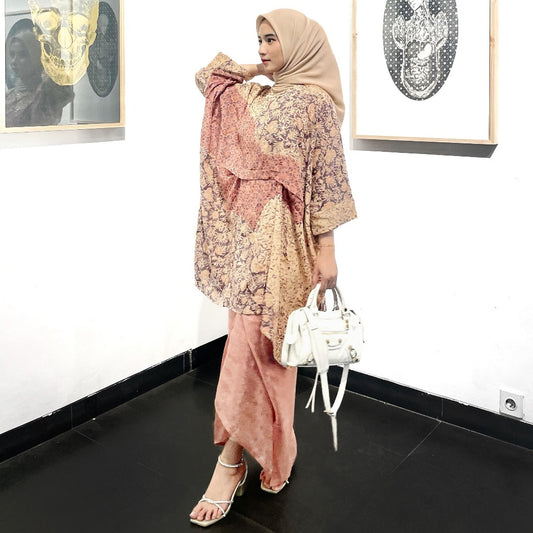 ADZKIYA Kaftan Modern Batik Top: Elegance in Batik Style, Batik Dress, Batik, Boho Dress, Ethnic Dress, Kaftan Batik, Dress, Women Dress