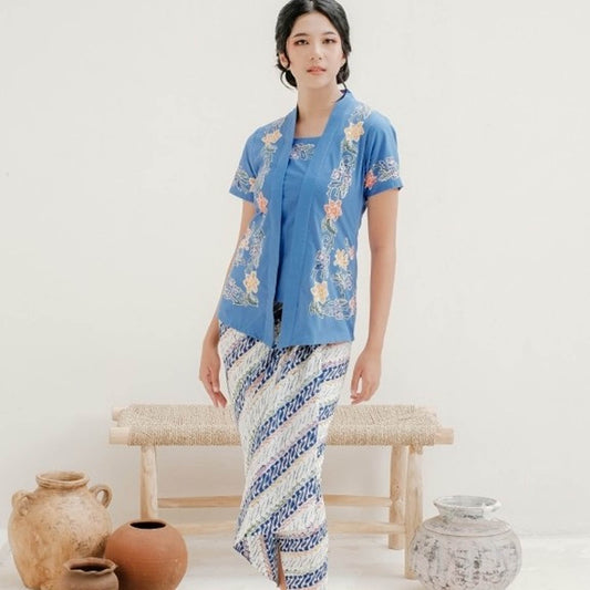 Elegant and classy with the Encim Batik Blue Kebaya - Short Sleeve Model, Kebaya Dress, Kebaya, Kebaya Modern, Kebaya Skirt, Kebaya Set