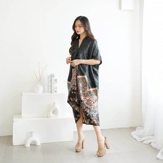 Elegantes Damenkleid für Party-Events – Premium-Batik-Kaftan, Damenkleid, Batik-Bluse, Ethno-Kleid, Batik-Kleid, Batik-Kaftan