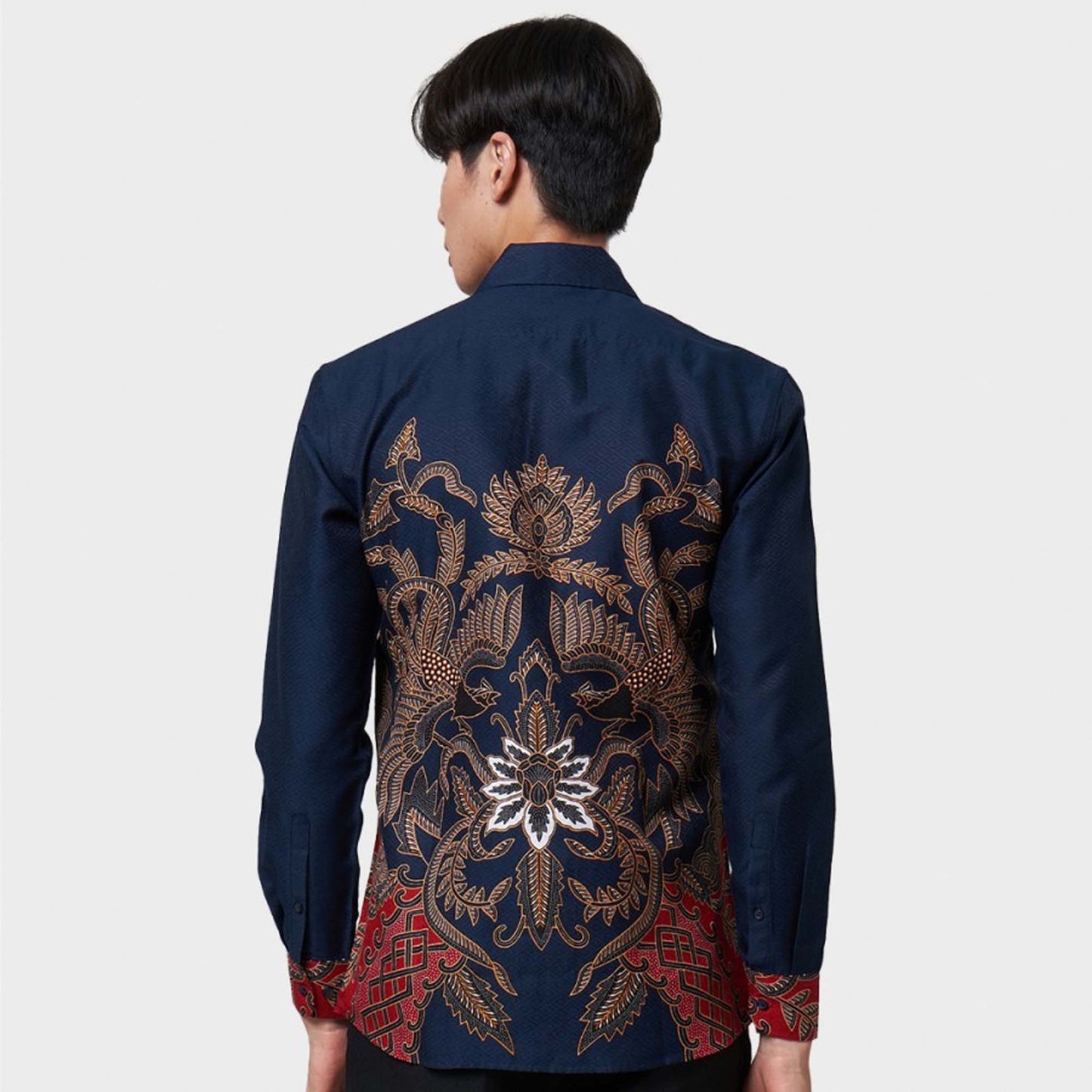 Jouw stijl, jouw karakter: Nieuw Rekha Slimfit herenbatikoverhemd, stijlvolle heren, herenbatik, batik, batikoverhemd, formeel overhemd voor heren 