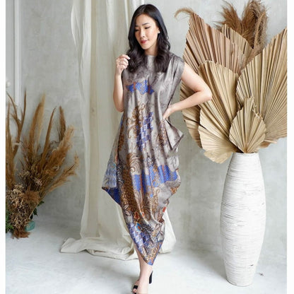 Elegant and graceful Kaftan Premium Dress Batik White - The Best Choice for Parties, Women Dress, Batik Blouse, Batik Dress, Batik Kaftan