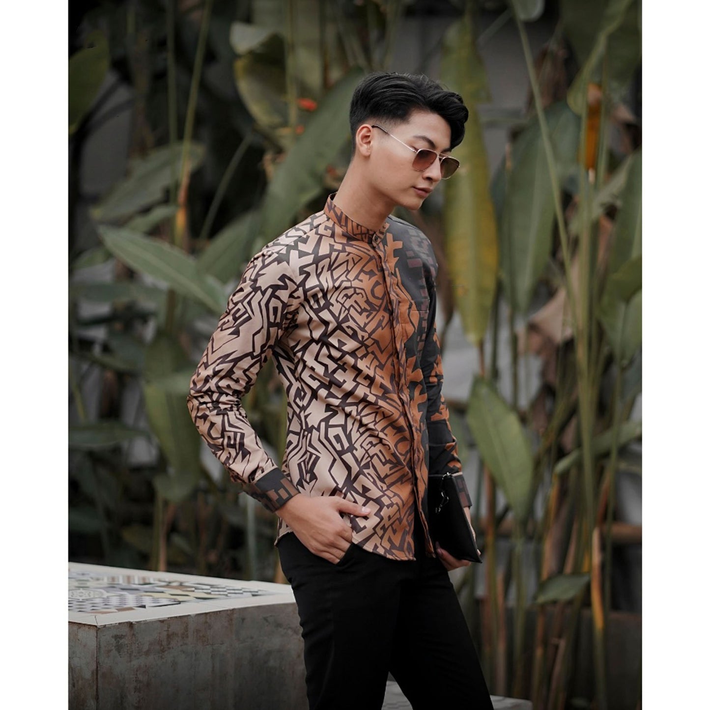 Mensbatik Senowektu Koko Modern Long Sleeve Men's Batik Shirt