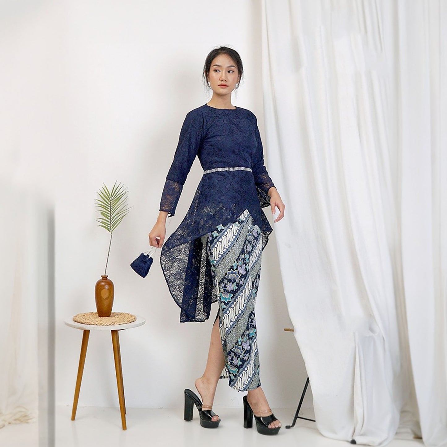 legant and Modern Mix Lace Kebaya Set with Stretch Skirt and Batik Motif