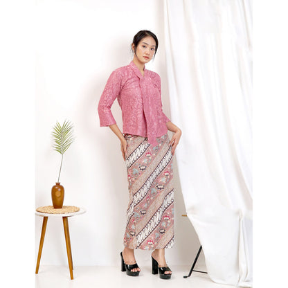 Floy Lace Kebaya Latest Design with Full Lining Complete Set with Batik Skirt