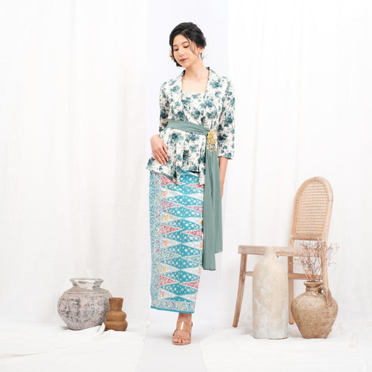 Tosca Elegance Modern Kutubaru Kebaya in Authentic Japanese Cotton