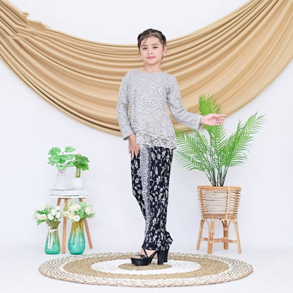 Children's Brukat Kebaya Suit Timeless Elegance for Young Fashionistas