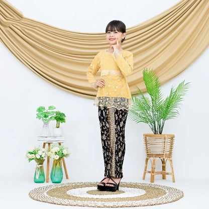 Girls Kebaya Suit Graceful Attire for Special Occasions