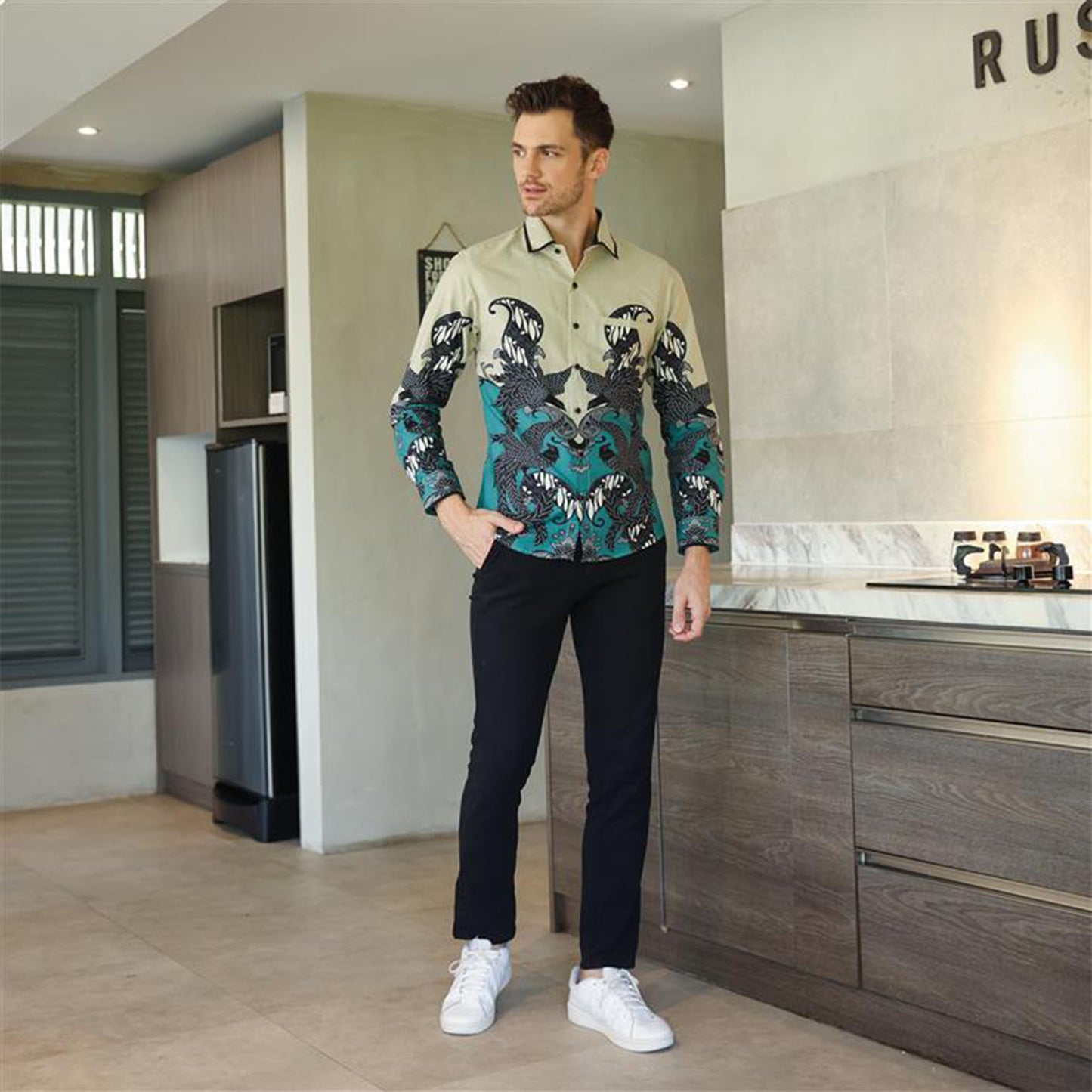 Luigi Riccio Green Series Modern Slimfit Batik Kemeja for Stylish Men