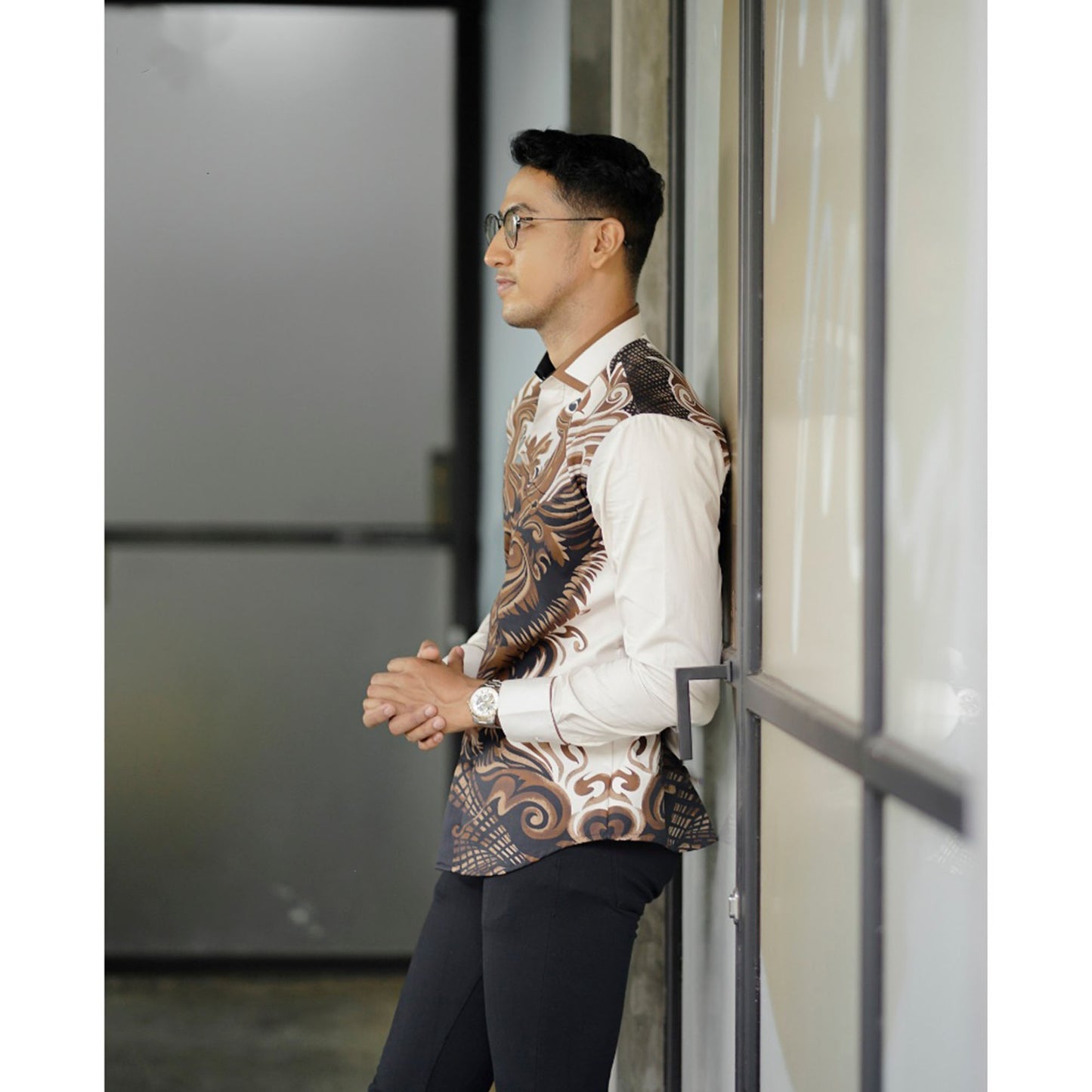 Wiraditya Mensbatik Modern Long Sleeve Men's Batik Shirt For Young People