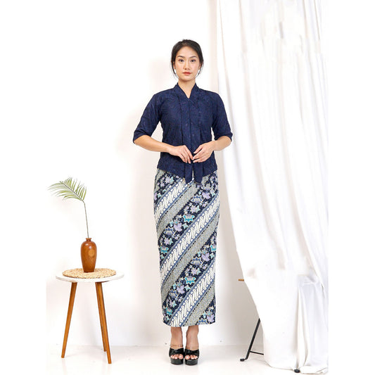 Short Sleeved Kutubaru Kebaya Set Span Skirt with Batik Motif