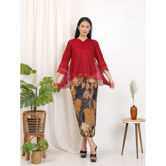 Modern Lace Kebaya Set Wrap Skirt with Latest Floral Batik Motif