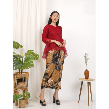 Modern Lace Kebaya Set Wrap Skirt with Latest Floral Batik Motif
