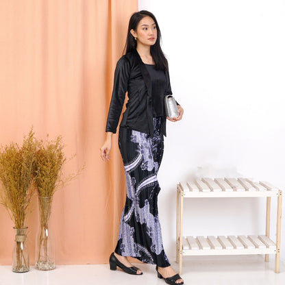 Contemporary Velvet Kebaya Set Pleated Batik Skirt Ensemble