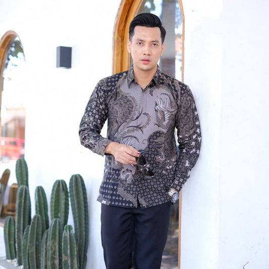 Utungga Men's Long Sleeve Batik Shirt With Full Lining