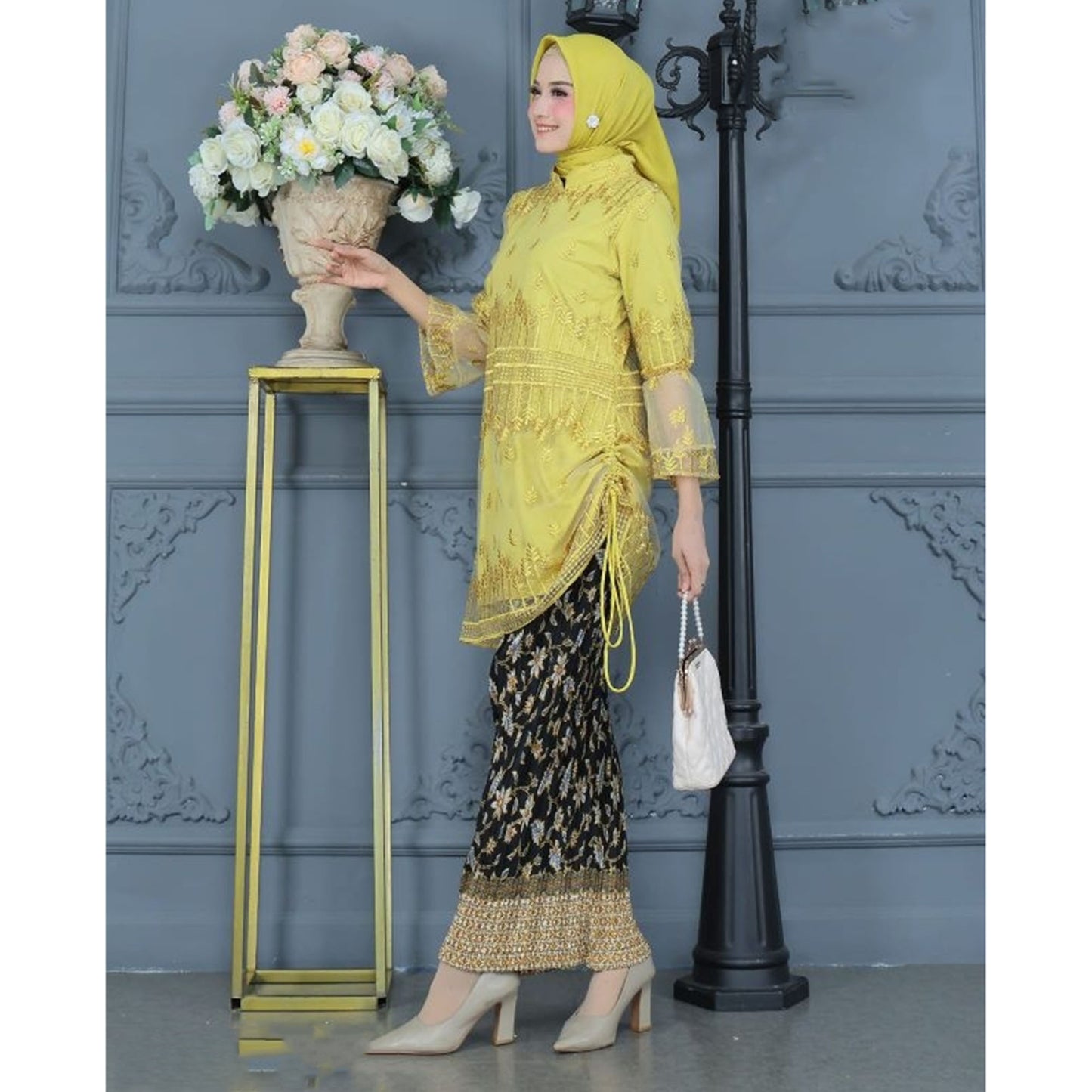 Timeless Tradition Meets Modern Fashion Bugis Traditional Kebaya