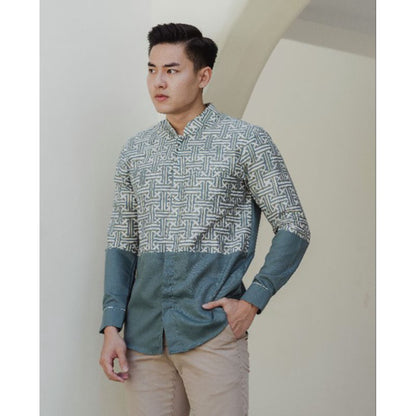 Wardah Batik Shirt Classic Style in Elegant Wardah Hue