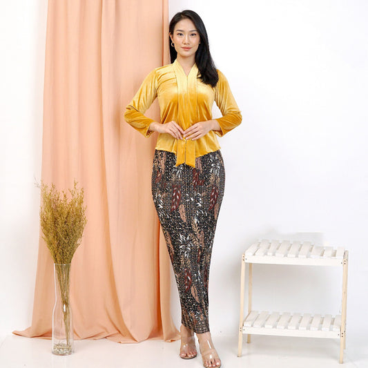 Plush Velvet Modern Graduation Kebaya Set Plisket Batik Skirt