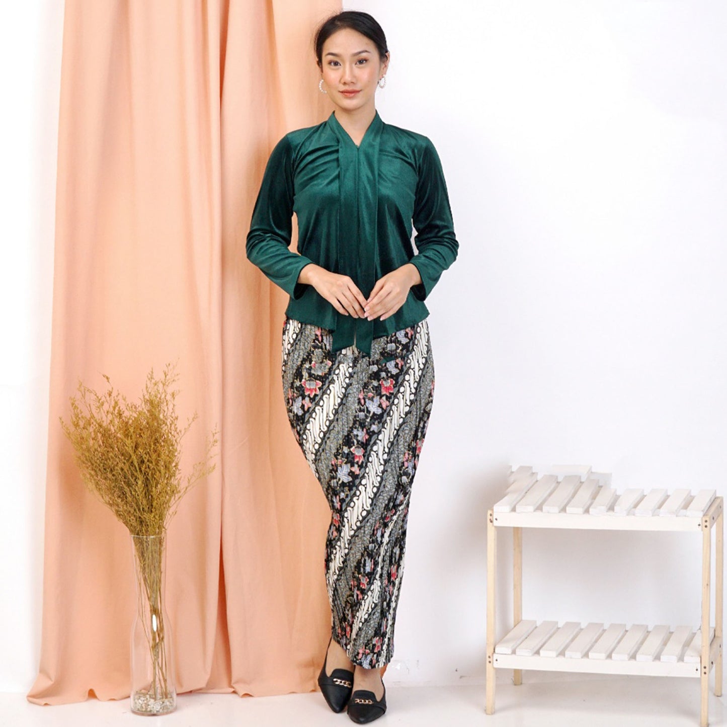 Plush Velvet Modern Graduation Kebaya Set Plisket Batik Skirt