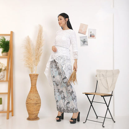 Syahrini Collection Elegant Brocade Tunik Kebaya Set with Plisket Batik Skirt