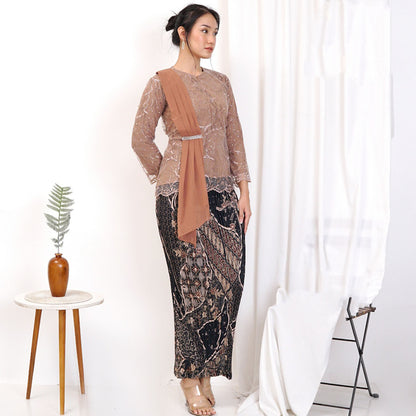 Exquisite Ceruty Brocade Kebaya Set Batik Plisket Skirt with Shawl
