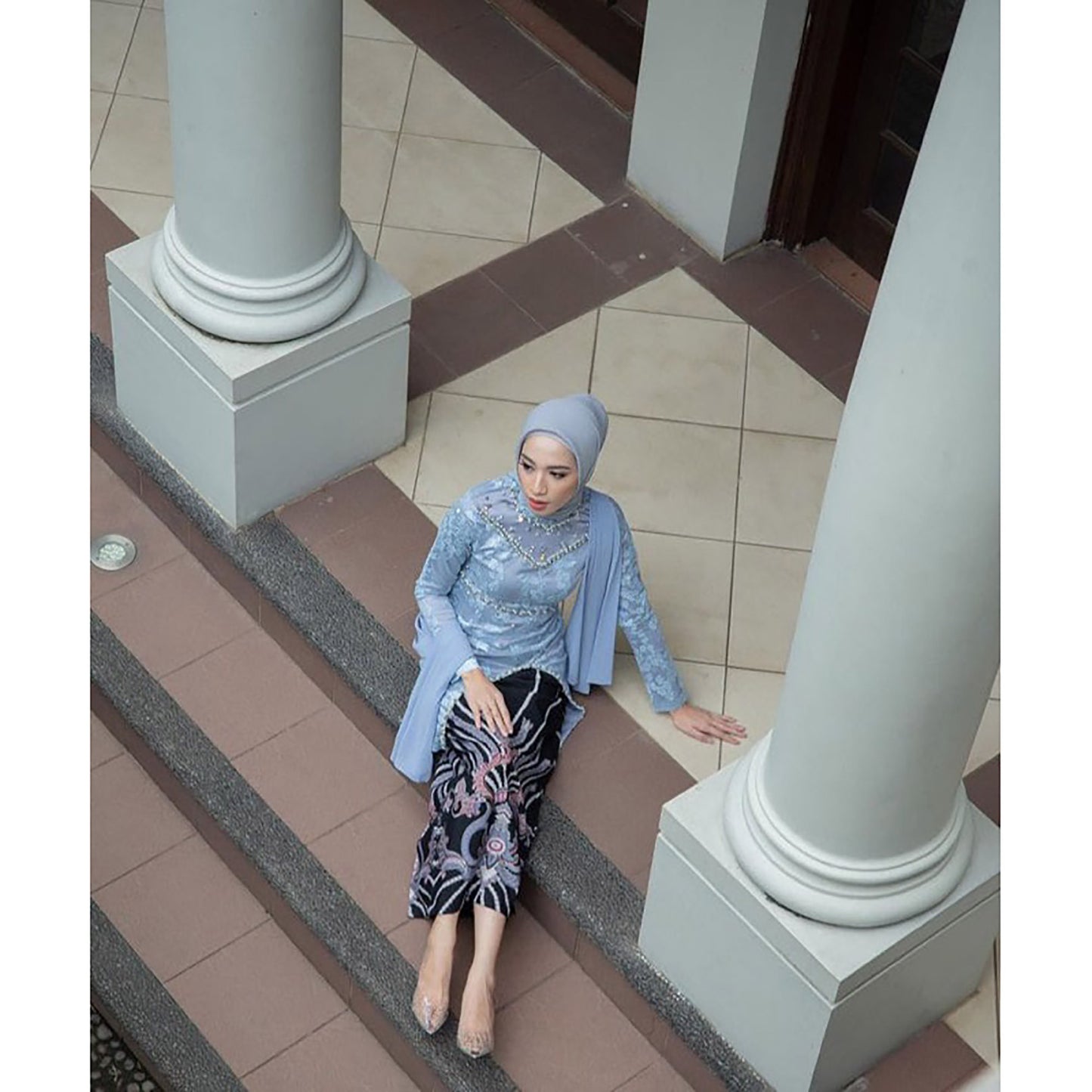 Een hedendaagse elegantie Nadin's moderne Kebaya Aisyahnajwa collectie, Kebaya Batik, Kebaya jurk, Kebaya, Kebaya Modern, Kebaya Encim 