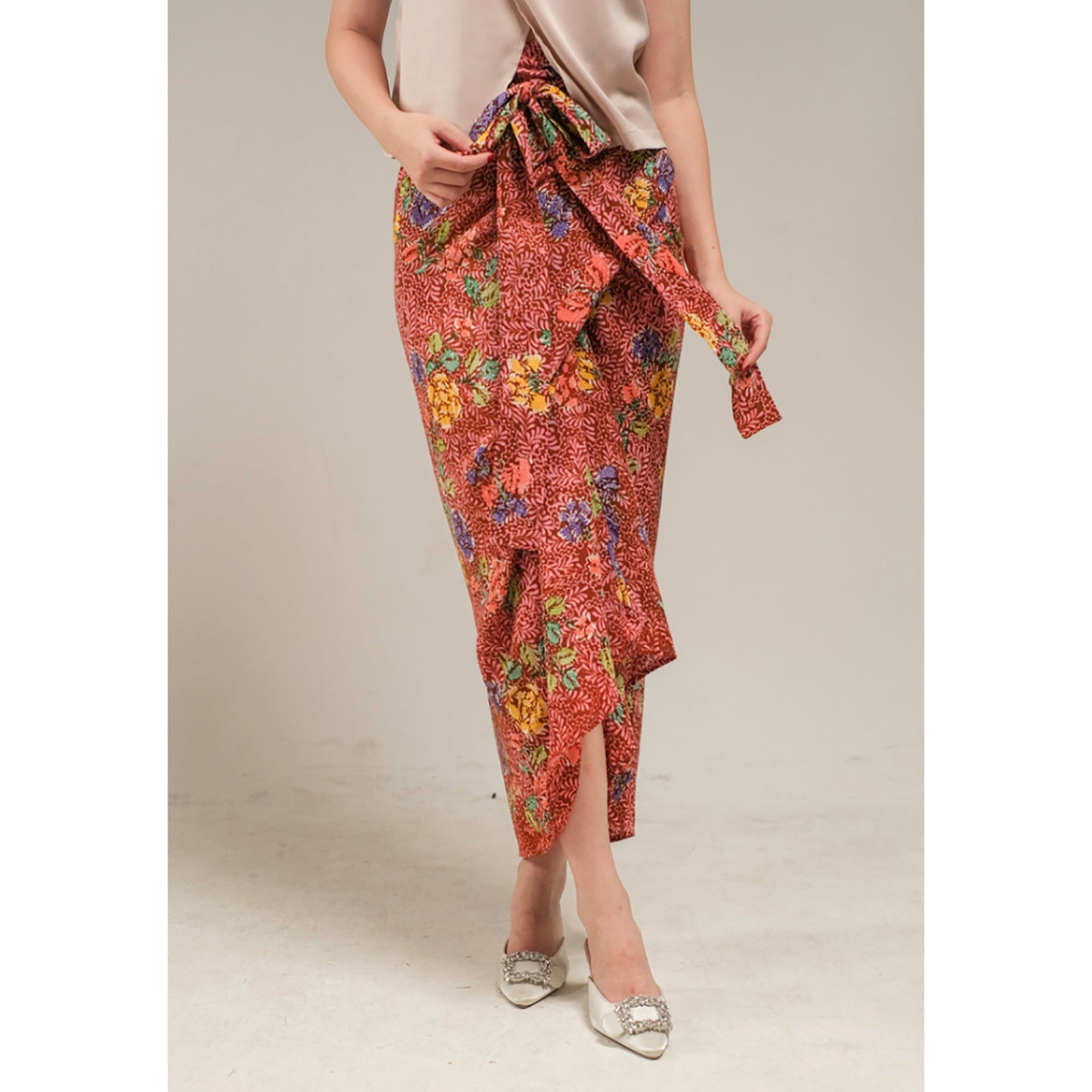 Timeless Elegance Kichi Batik Alta Wrap Skirt Embracing Tradition with a Modern Twist, Wrap Skirt, Batik Skirt, Ethnic Batik, Ethnic Skir