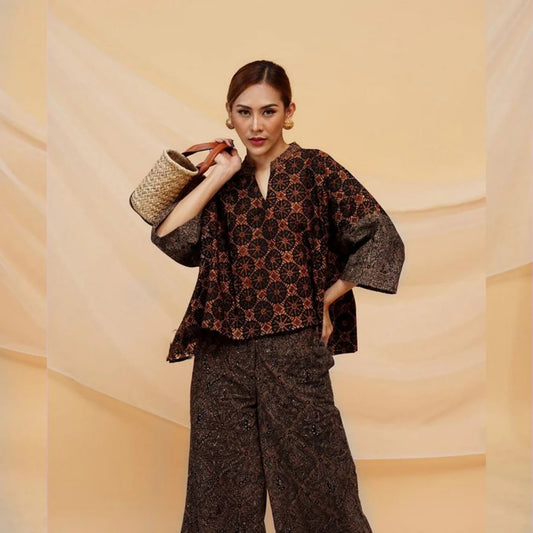 Batik Set Blouse For Women Ratuzatulini Daggel, Women Blouse set, Batik Blouse, Designer Blouse, Blouse For Women, Women Pants, Women Set